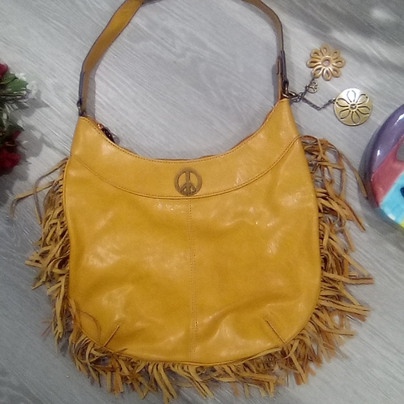 Access  Peace Sign Hardware Fringe Shoulder Bag - Picture 4 of 13